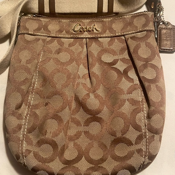 Coach Parker Crossbody Bag In Signature Crème Jacquard W Gold Accents GUC - Picture 2 of 16